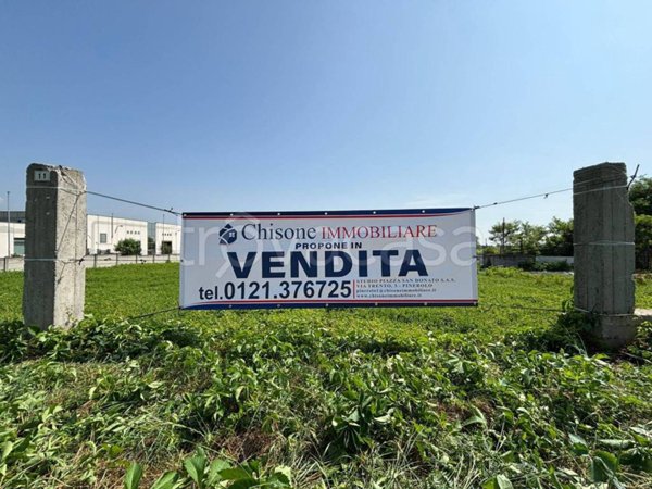 terreno edificabile in vendita a Bricherasio