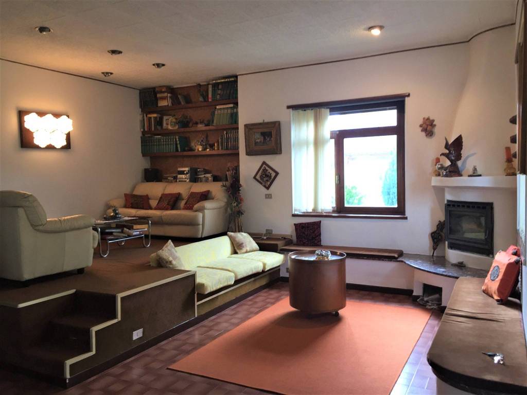 casa indipendente in vendita a Bricherasio