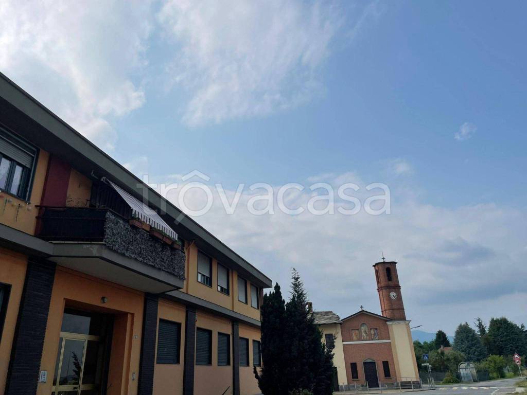 appartamento in vendita a Bricherasio in zona Cappella Moreri