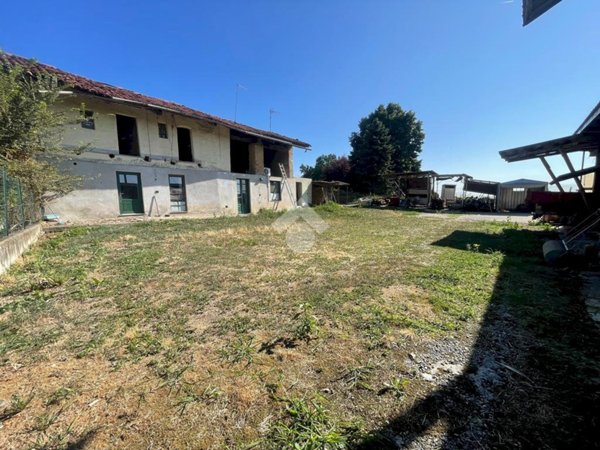 casa indipendente in vendita a Bricherasio
