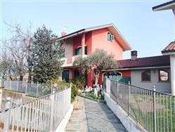casa indipendente in vendita a Bricherasio