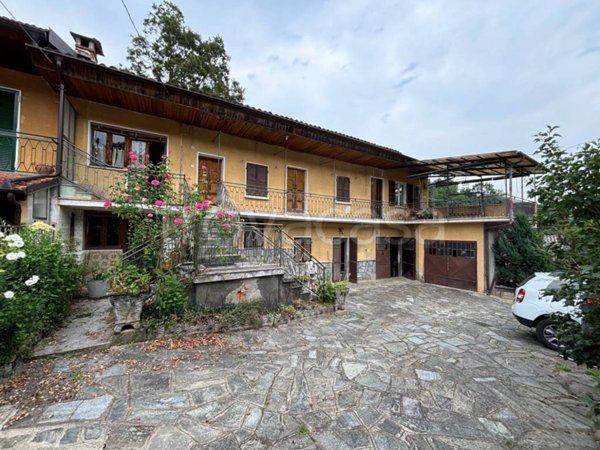 casa indipendente in vendita a Bricherasio in zona San Michele