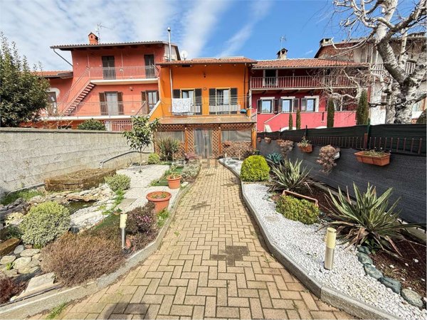 casa indipendente in vendita a Bricherasio in zona Cappella Merli