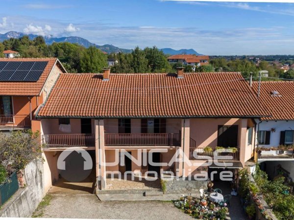 casa indipendente in vendita a Bricherasio in zona Cappella Moreri