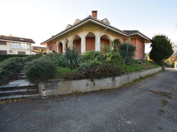 casa indipendente in vendita a Bricherasio in zona Cappella Merli