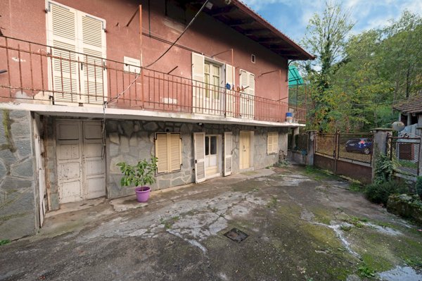 casa indipendente in vendita a Bricherasio
