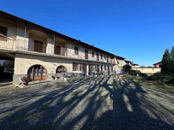 casa indipendente in vendita a Bricherasio