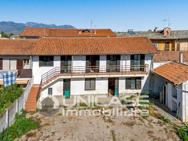 casa indipendente in vendita a Bricherasio