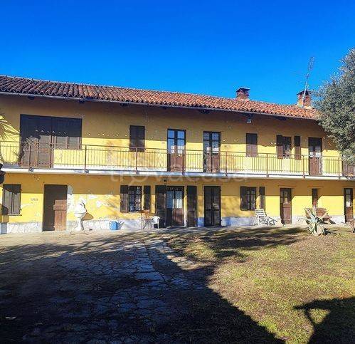 casa indipendente in vendita a Bricherasio