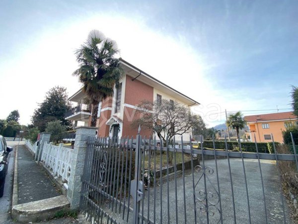 appartamento in vendita a Bricherasio in zona Cappella Moreri