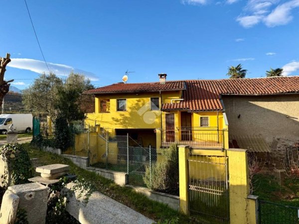 casa semindipendente in vendita a Bricherasio