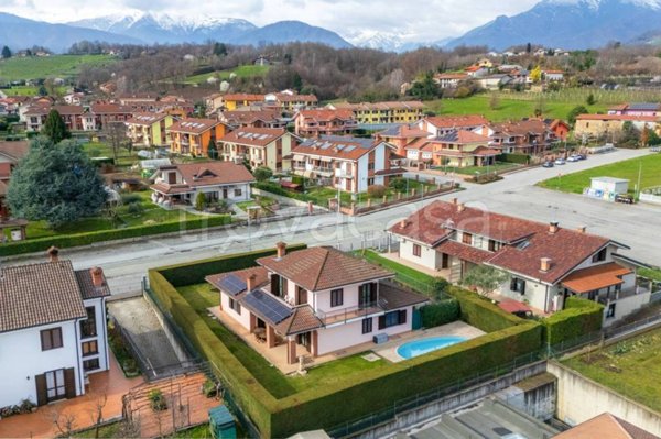 casa indipendente in vendita a Bricherasio