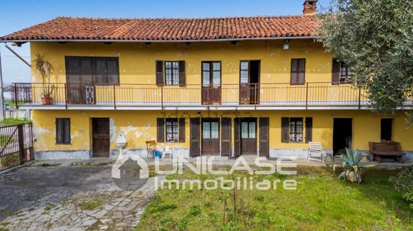 casa indipendente in vendita a Bricherasio