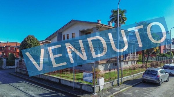 casa indipendente in vendita a Bricherasio