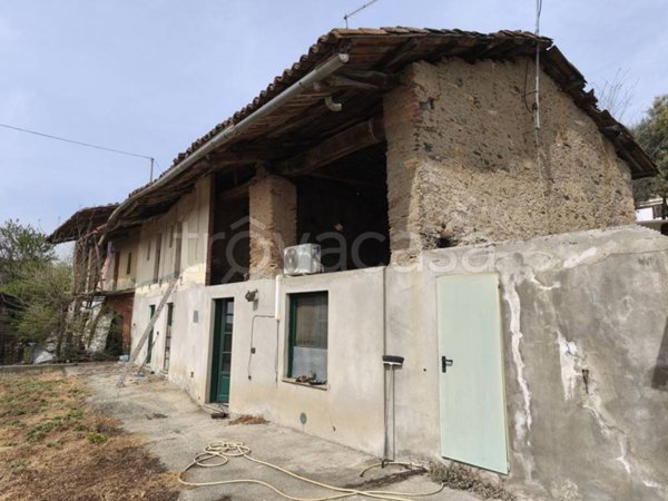 casa indipendente in vendita a Bricherasio