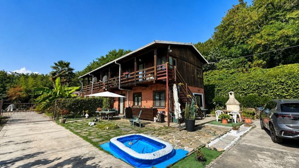 casa indipendente in vendita a Bricherasio in zona Cappella Moreri