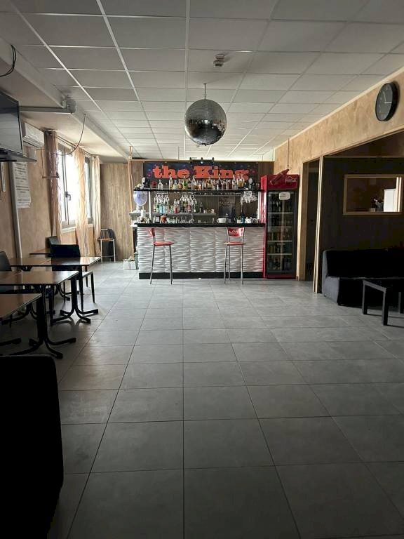 locale commerciale in vendita a Bricherasio
