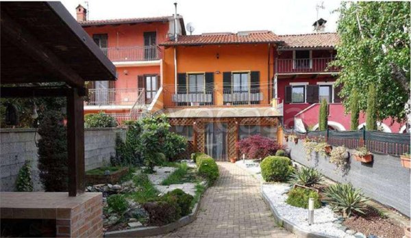 casa indipendente in vendita a Bricherasio in zona Cappella Moreri