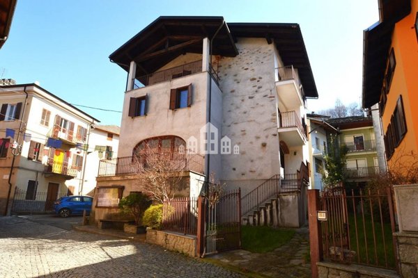 casa indipendente in vendita a Brosso