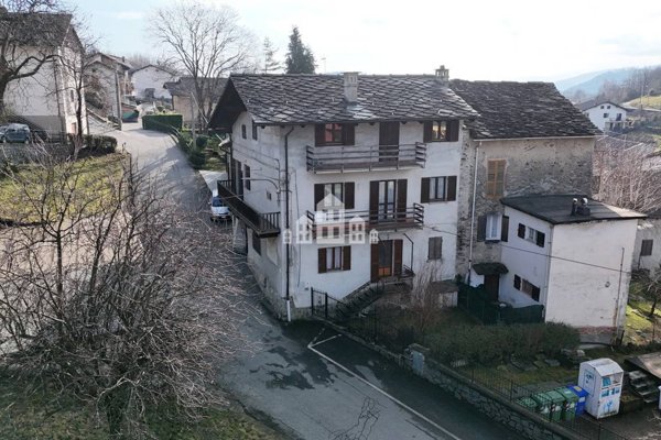 casa indipendente in vendita a Brosso