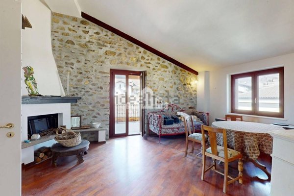 casa indipendente in vendita a Brosso