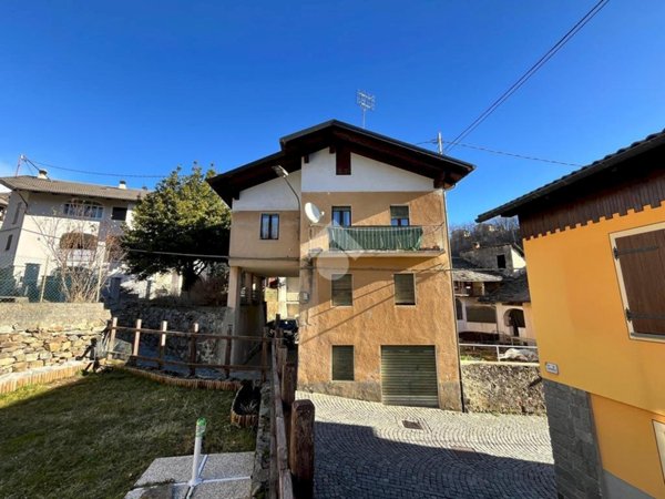 casa indipendente in vendita a Brosso