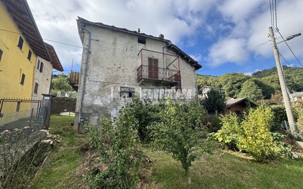 casa indipendente in vendita a Brosso