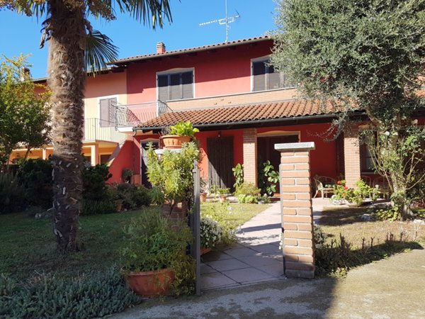 casa indipendente in vendita a Brozolo in zona Piai