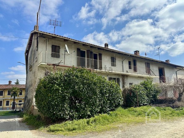 appartamento in vendita a Brozolo in zona Piai