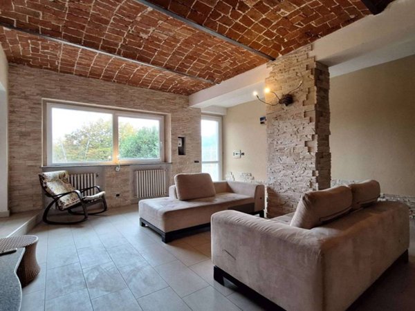 casa indipendente in vendita a Brozolo in zona Vallà