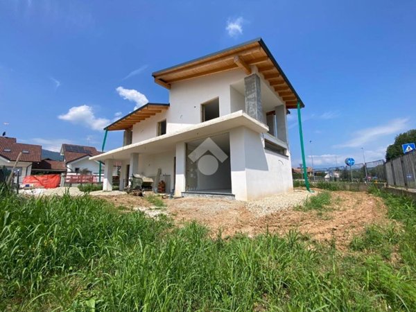 casa indipendente in vendita a Bruino
