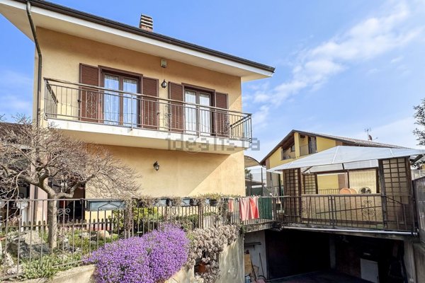 casa indipendente in vendita a Bruino
