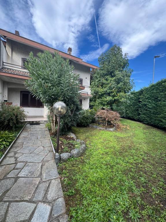 casa indipendente in vendita a Bruino