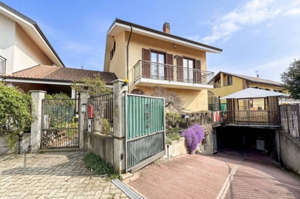 casa indipendente in vendita a Bruino