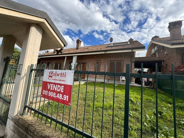 casa indipendente in vendita a Bruino