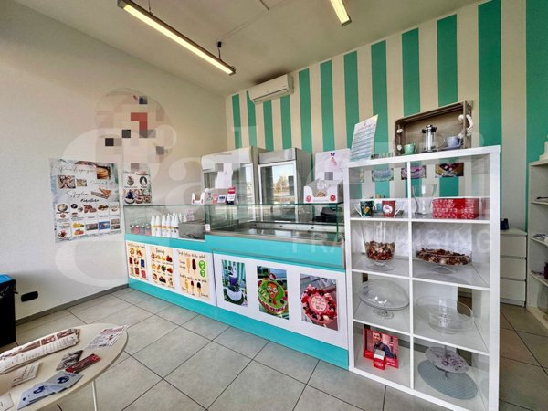 locale commerciale in vendita a Bruino