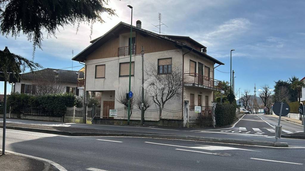 casa indipendente in vendita a Bruino