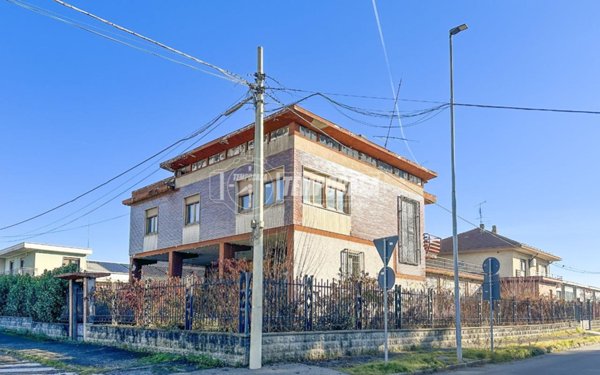 casa indipendente in vendita a Bruino