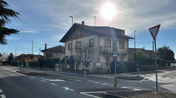 casa indipendente in vendita a Bruino