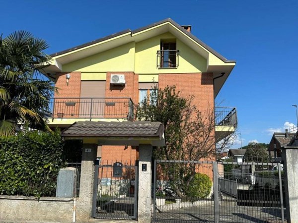 casa indipendente in vendita a Bruino