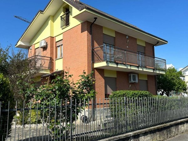 casa indipendente in vendita a Bruino