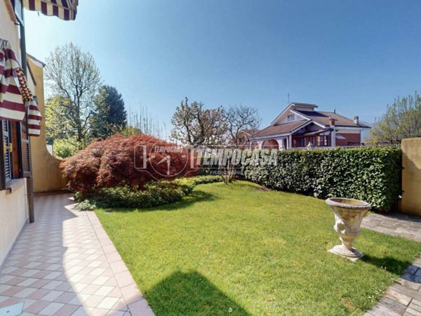 casa indipendente in vendita a Bruino