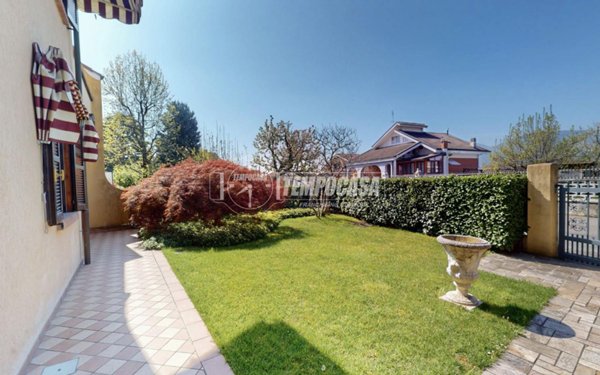 casa indipendente in vendita a Bruino