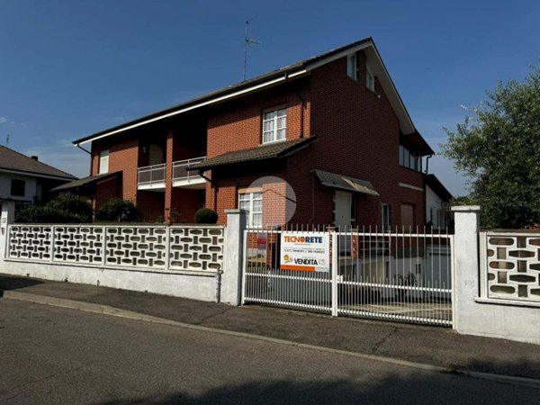casa indipendente in vendita a Bruino