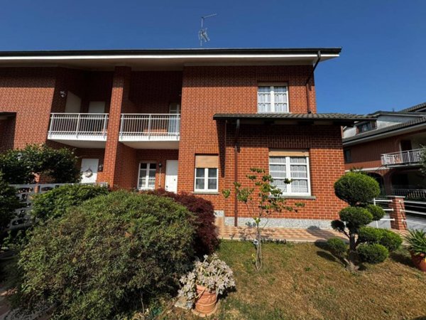 casa indipendente in vendita a Bruino