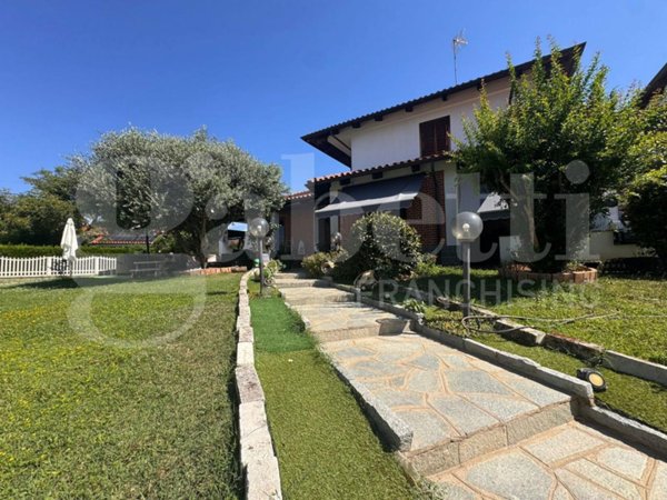 casa indipendente in vendita a Bruino