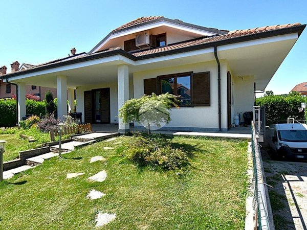 casa indipendente in vendita a Bruino