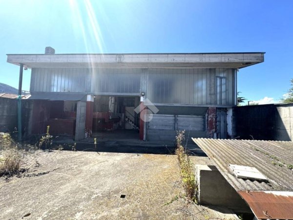 locale commerciale in vendita a Bruino