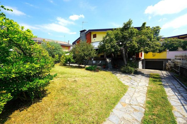 casa indipendente in vendita a Bruino