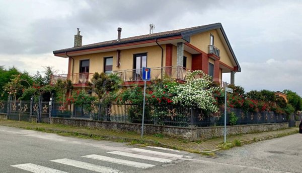 casa indipendente in vendita a Bruino in zona Villaggio Alba Serena